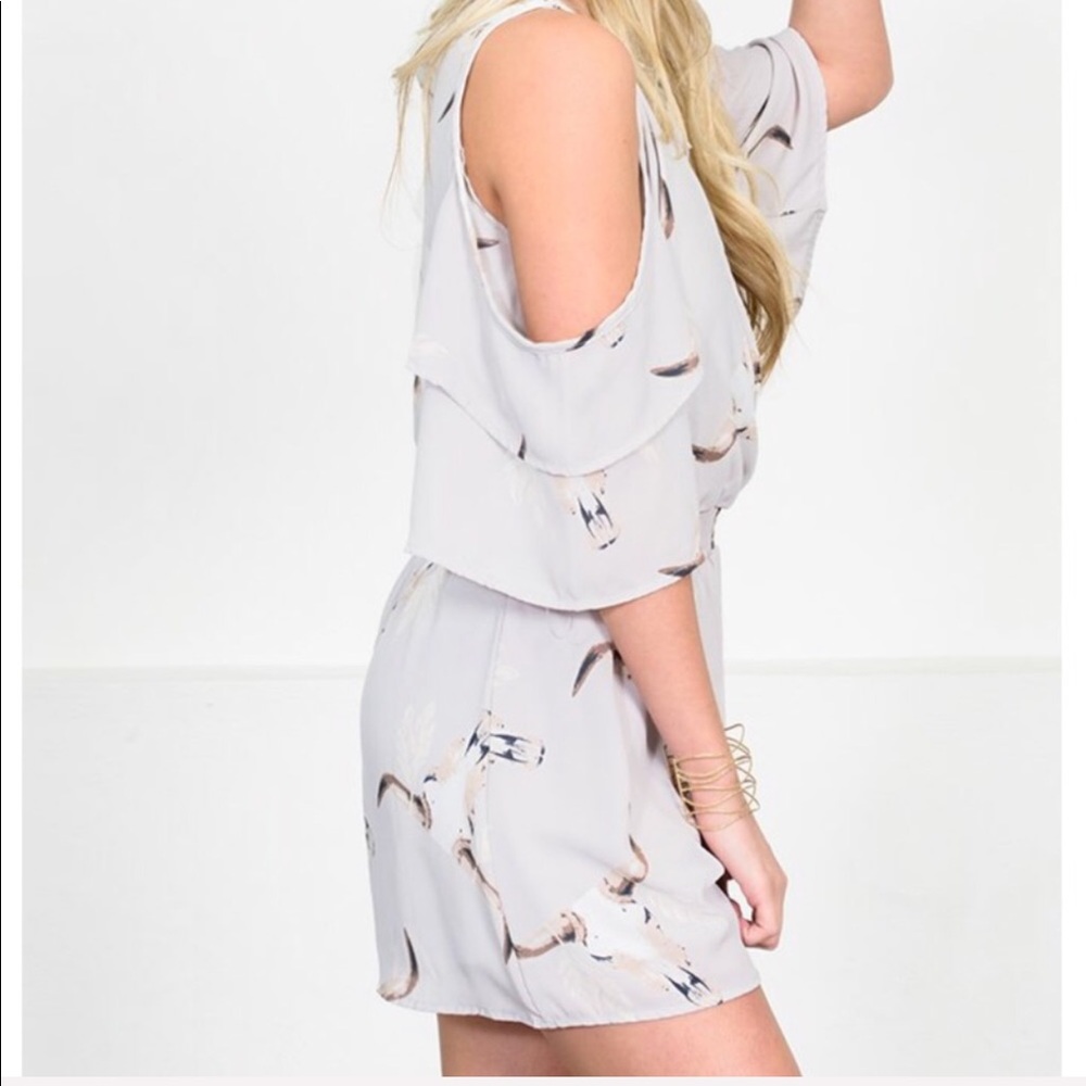FINAL PRICE! Feather Gray Bull Skull Head Romper - Picture 2 of 3